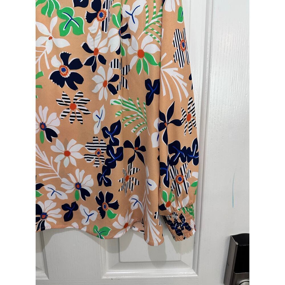 CAbi #6296 Island Tropical Floral Smocked Sleeve Split Neck Blouse Top Size L - Picture 7 of 7